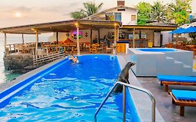 Hotel Solymar  4*